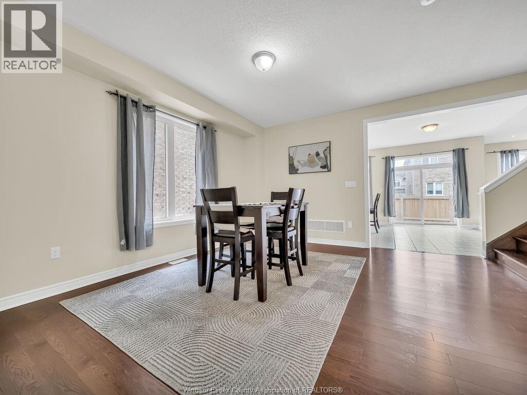 51 Merrybrook Trail, Brampton, ON - Indoor Photo Showing Dining Room