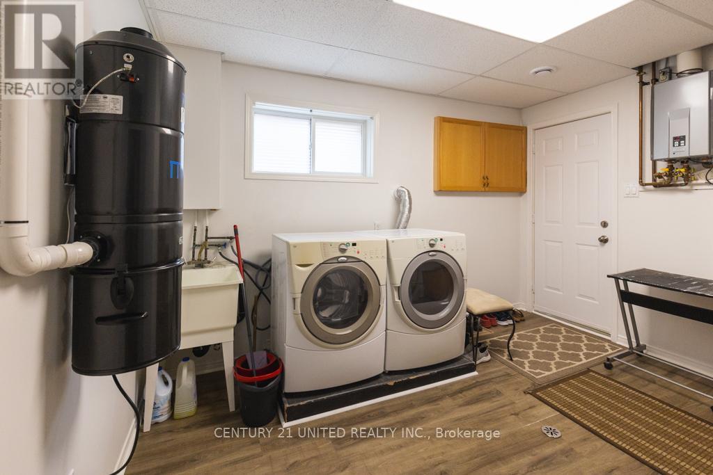 1019 Baker Street, Peterborough (Northcrest Ward 5), ON - Indoor Photo Showing Laundry Room