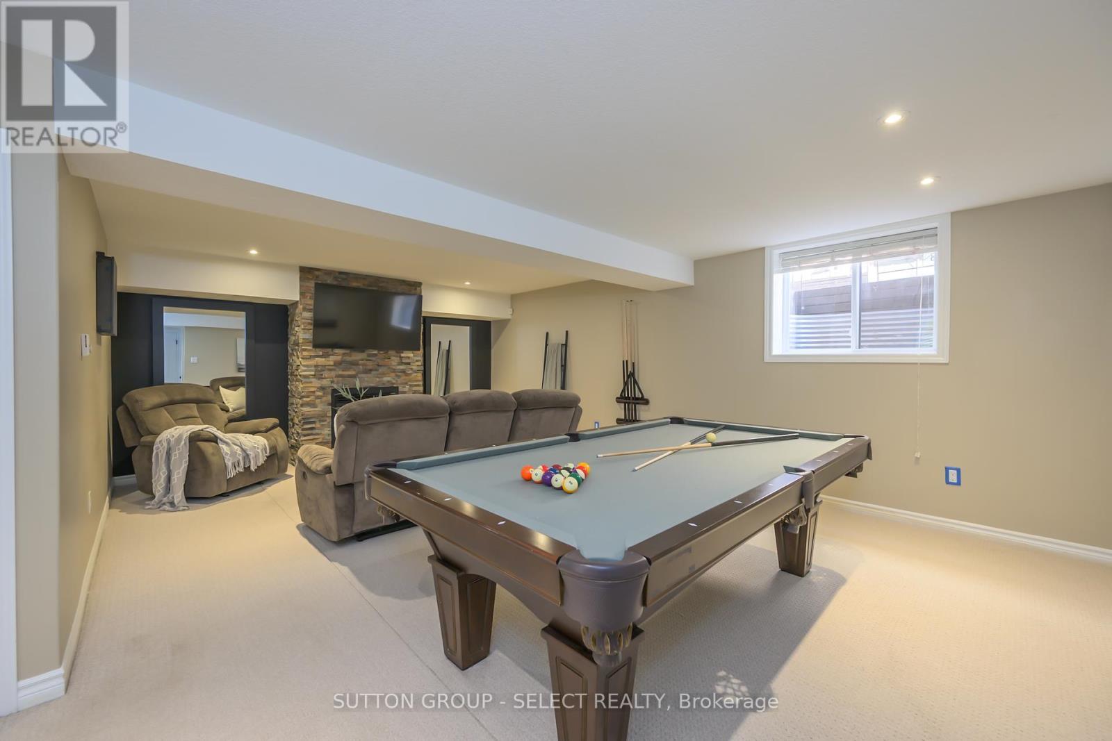 1849 Devos Drive, London North (North C), ON - Indoor Photo Showing Other Room