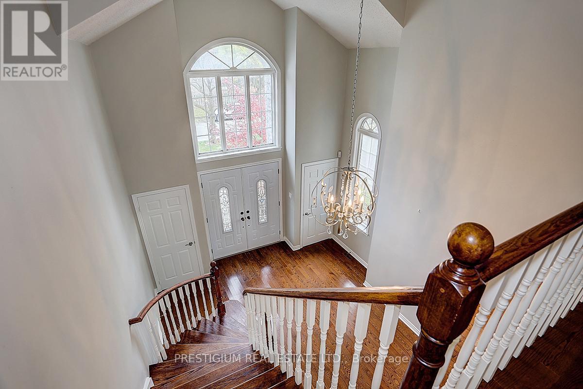 61 Addington Square, Markham, ON - Indoor Photo Showing Other Room