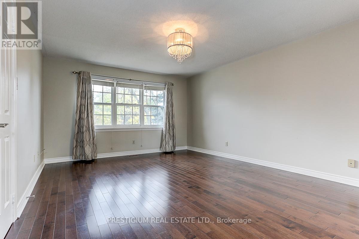 61 Addington Square, Markham, ON - Indoor Photo Showing Other Room