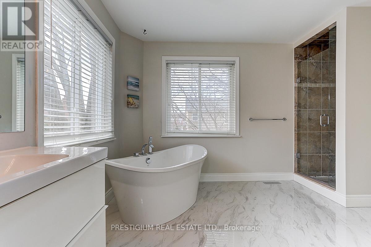 61 Addington Square, Markham, ON - Indoor Photo Showing Bathroom