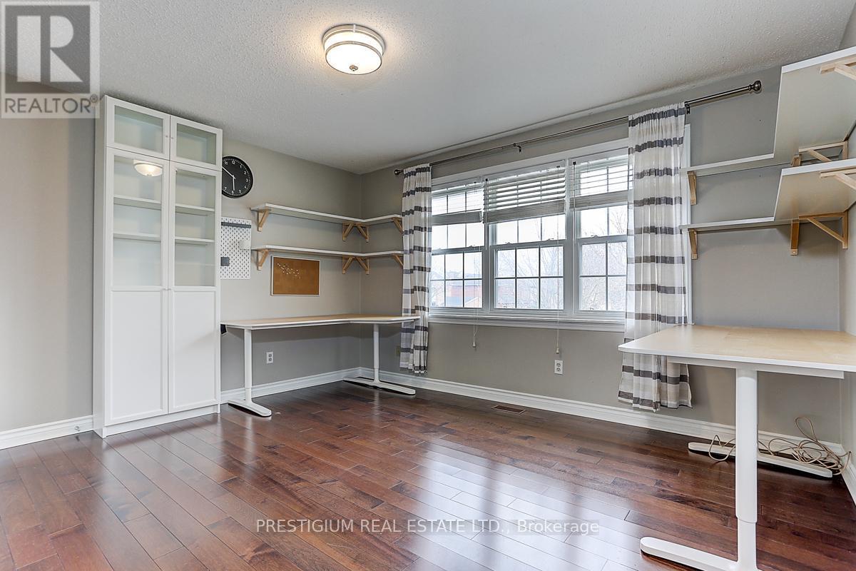 61 Addington Square, Markham, ON - Indoor With Storage