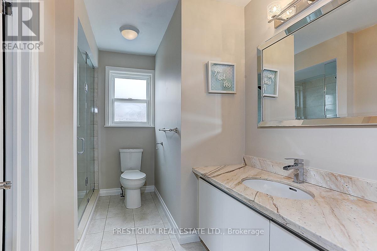 61 Addington Square, Markham, ON - Indoor Photo Showing Bathroom