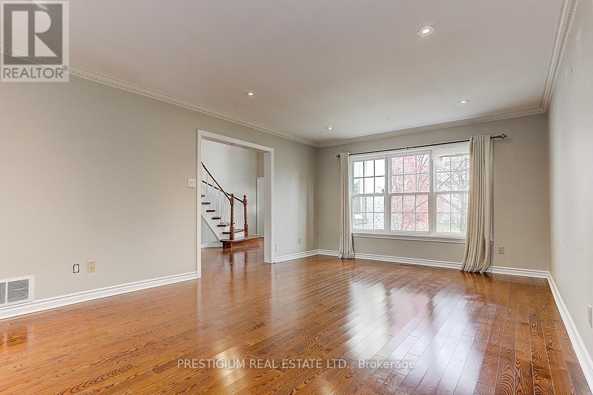 61 Addington Square, Markham, ON - Indoor Photo Showing Other Room