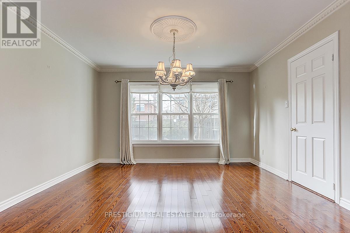 61 Addington Square, Markham, ON - Indoor Photo Showing Other Room