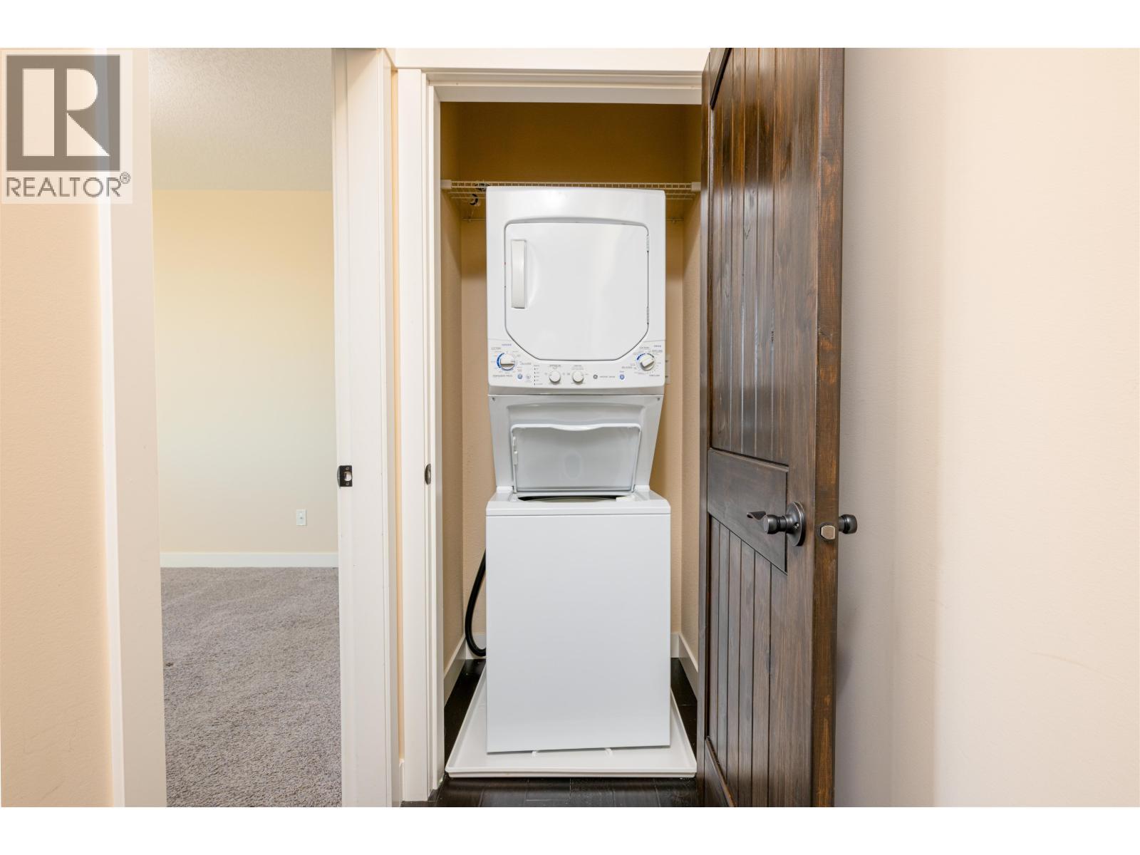 304 4251 Guest Crescent, Prince George, BC - Indoor Photo Showing Laundry Room