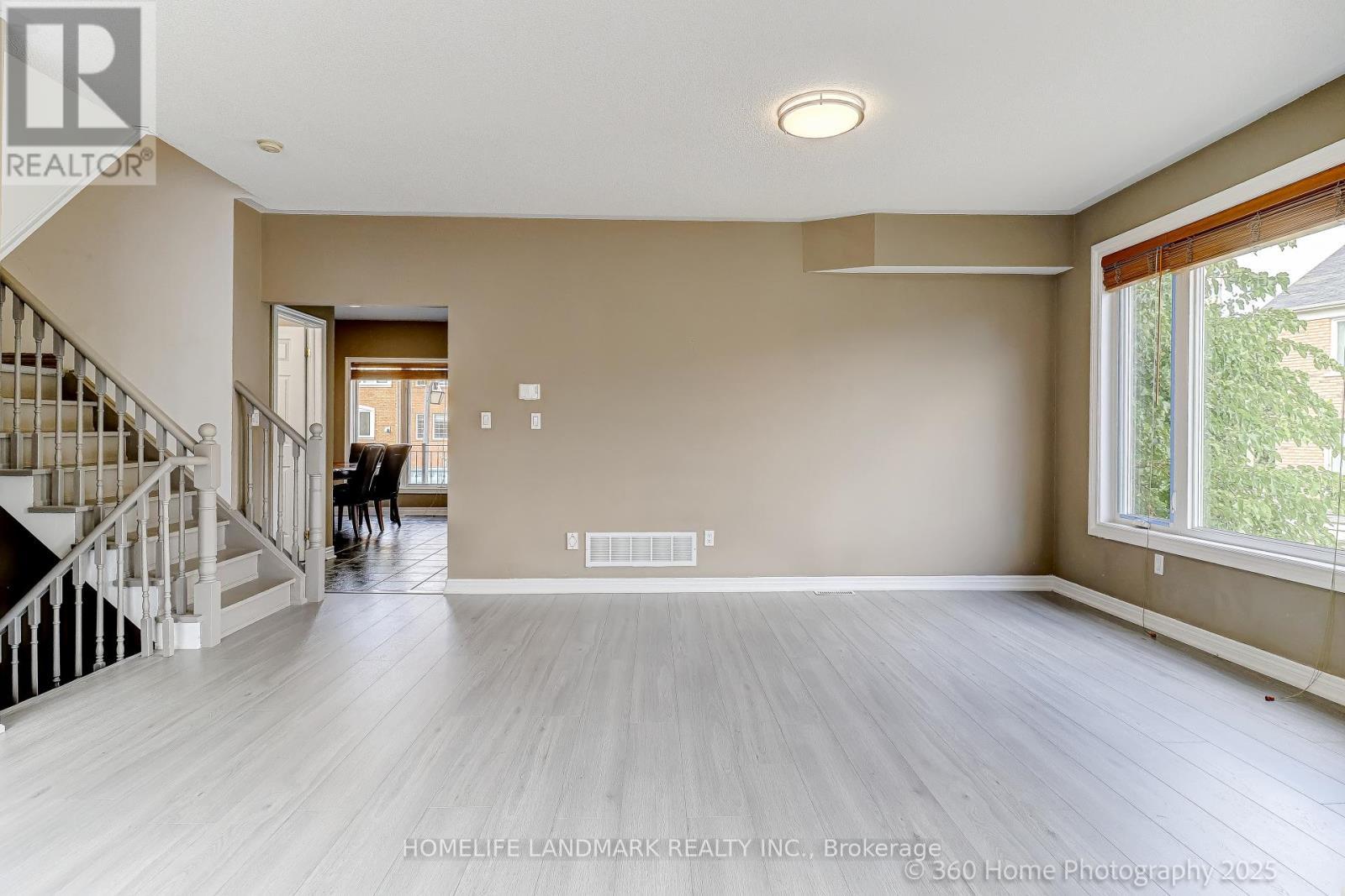 189 Leitchcroft Crescent, Markham, ON - Indoor Photo Showing Other Room