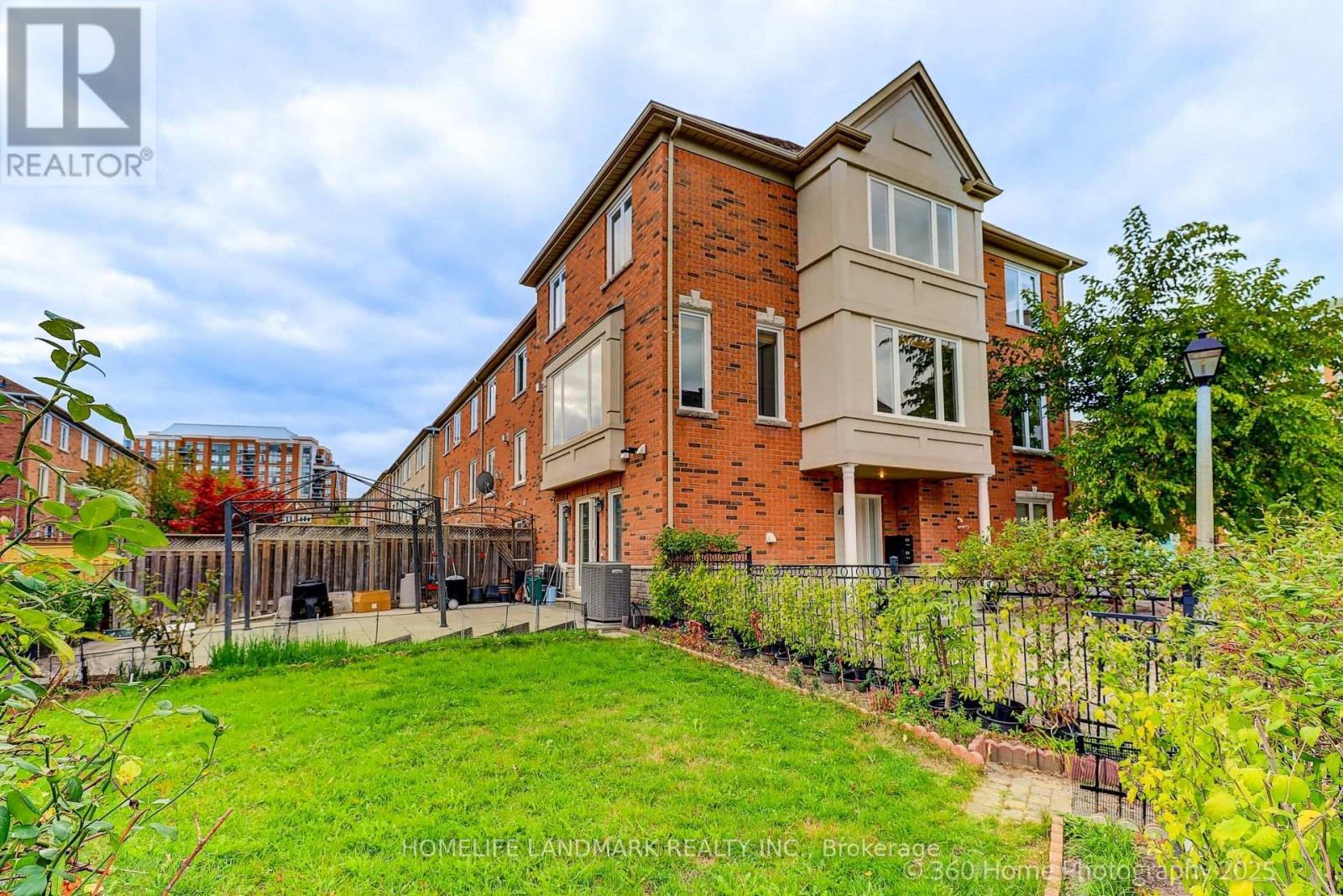 189 Leitchcroft Crescent, Markham, ON - Outdoor