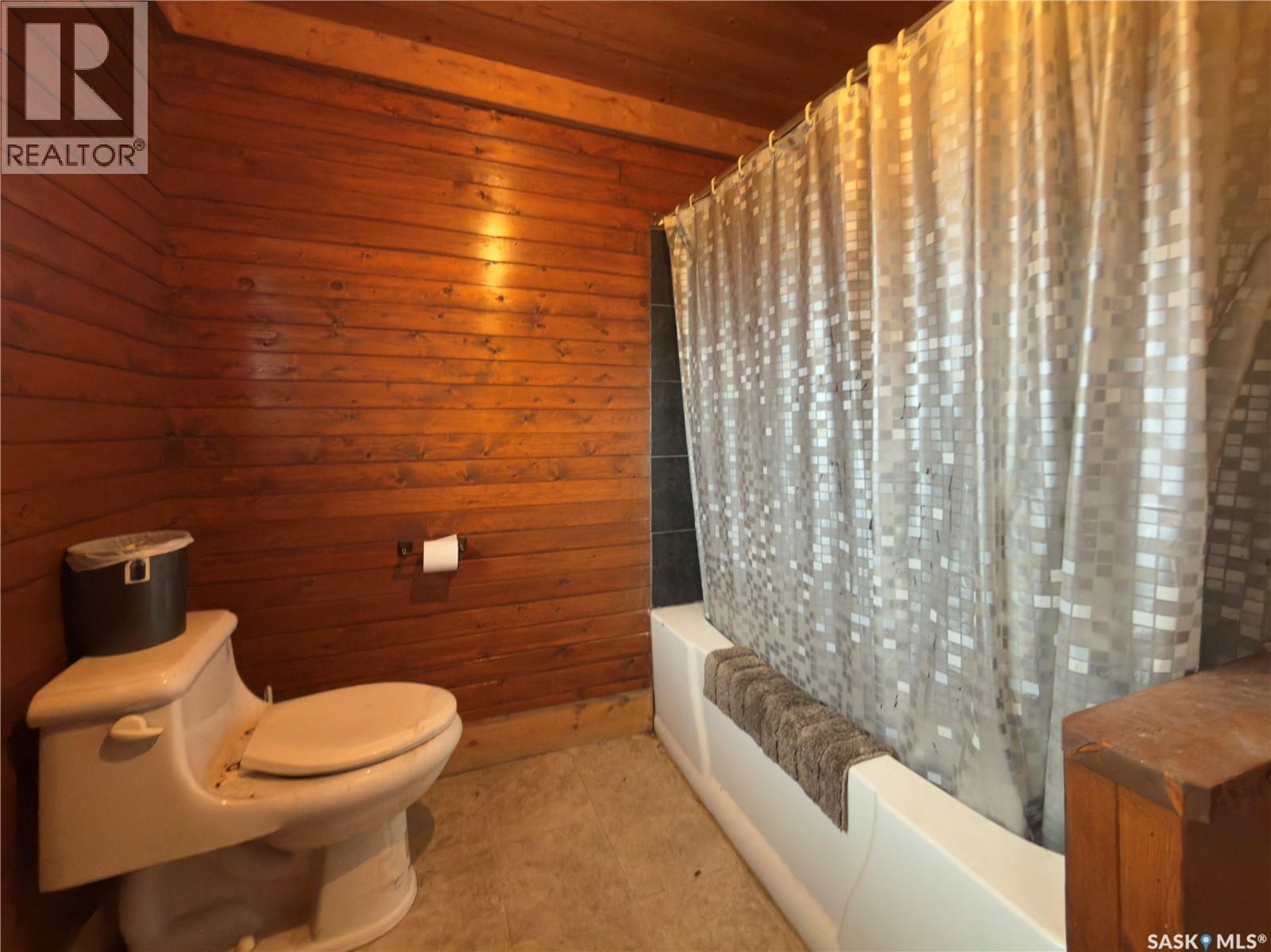 Gull Lake Acreage - Sutherland, Gull Lake Rm No. 139, SK - Indoor Photo Showing Bathroom