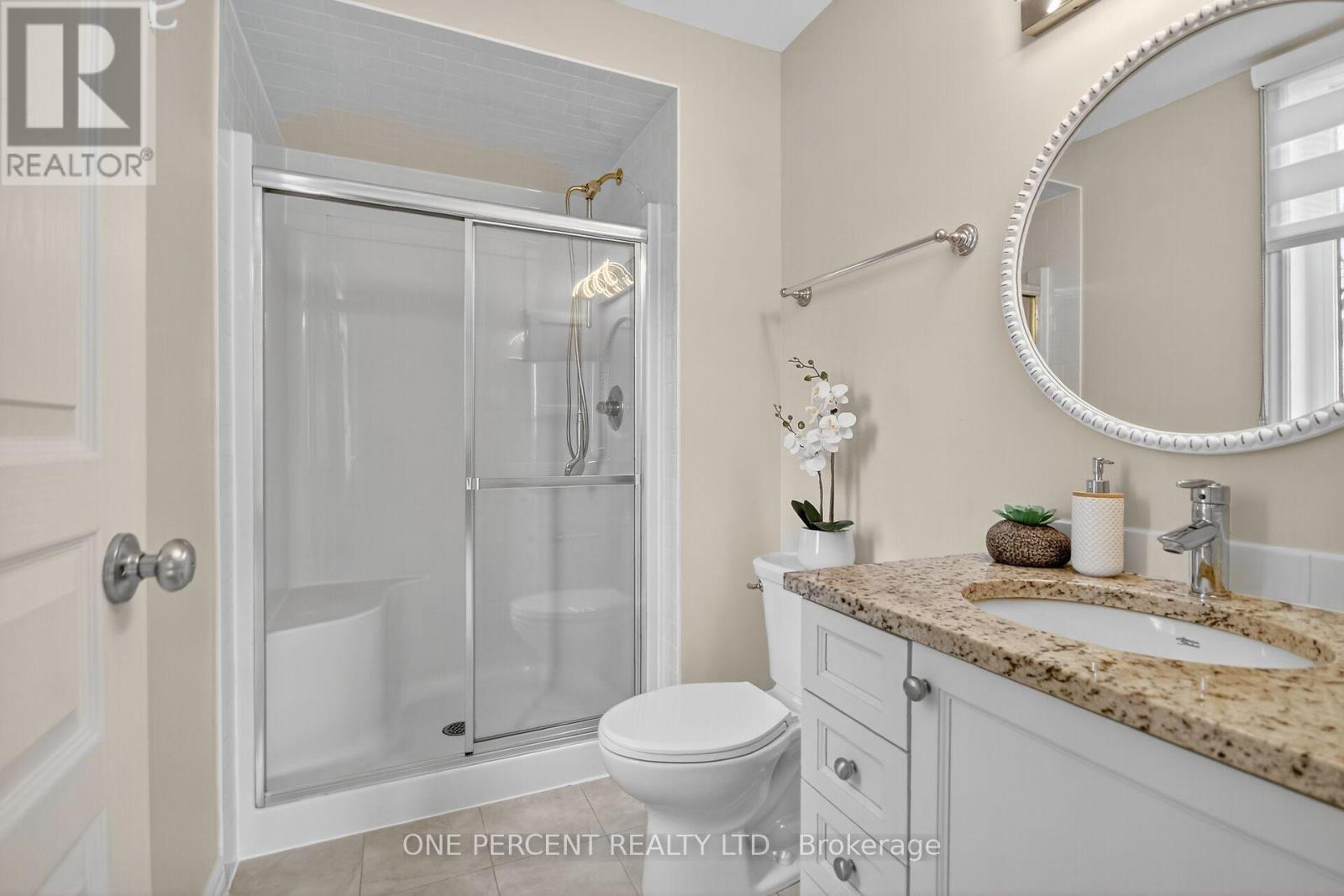 F - 66 Tipperary Private, Ottawa, ON - Indoor Photo Showing Bathroom