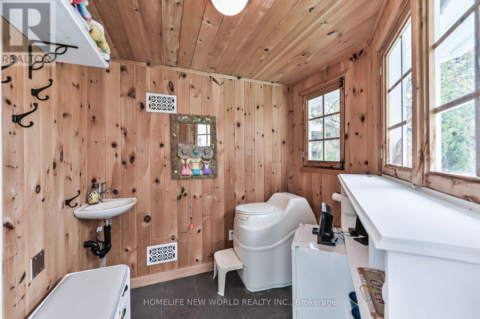 46 El Dorado Street, Richmond Hill, ON - Indoor Photo Showing Other Room