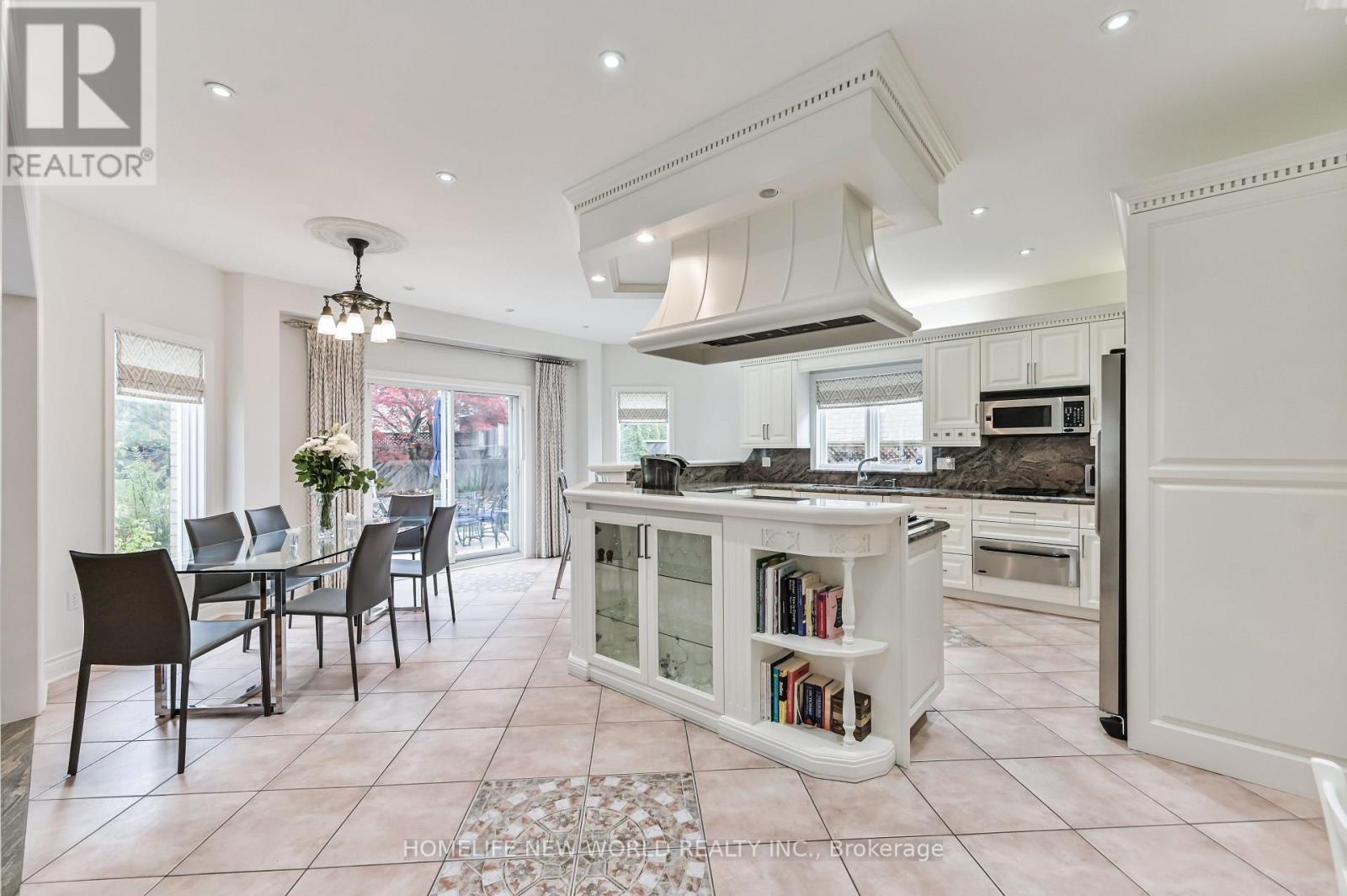 46 El Dorado Street, Richmond Hill, ON - Indoor