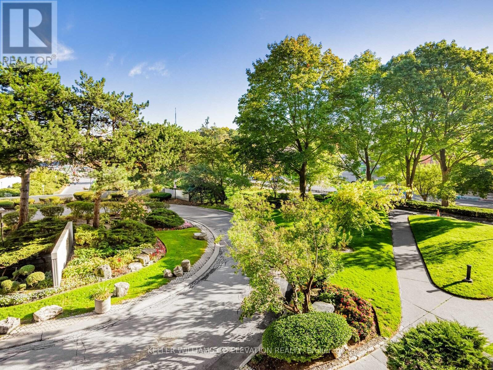 Tranquil Courtyard Views...Be One With Nature! - 308 - 250 Scarlett Road, Toronto, ON - Outdoor