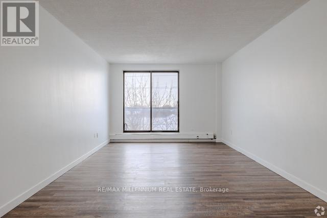 101 - 1270 Webster Street, London East, ON - Indoor Photo Showing Other Room