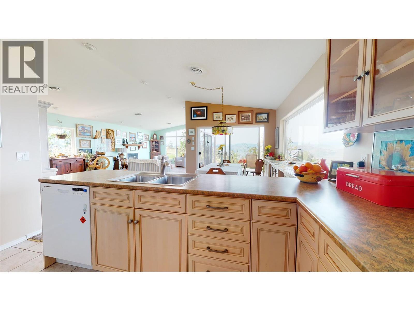1200 Hwy 3, Osoyoos, BC - Indoor Photo Showing Kitchen With Double Sink