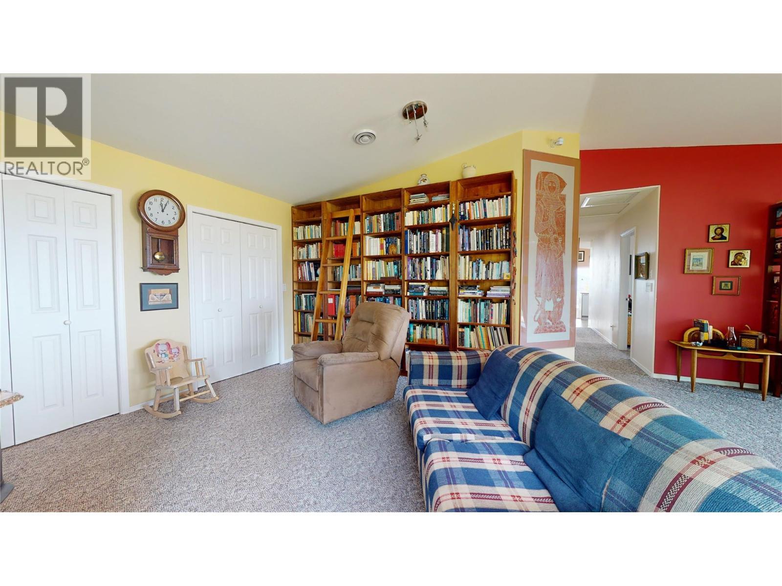 1200 Hwy 3, Osoyoos, BC - Indoor Photo Showing Other Room