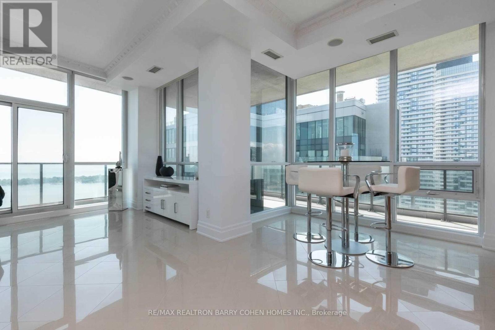 5101 - 16 Harbour Street, Toronto, ON - Indoor