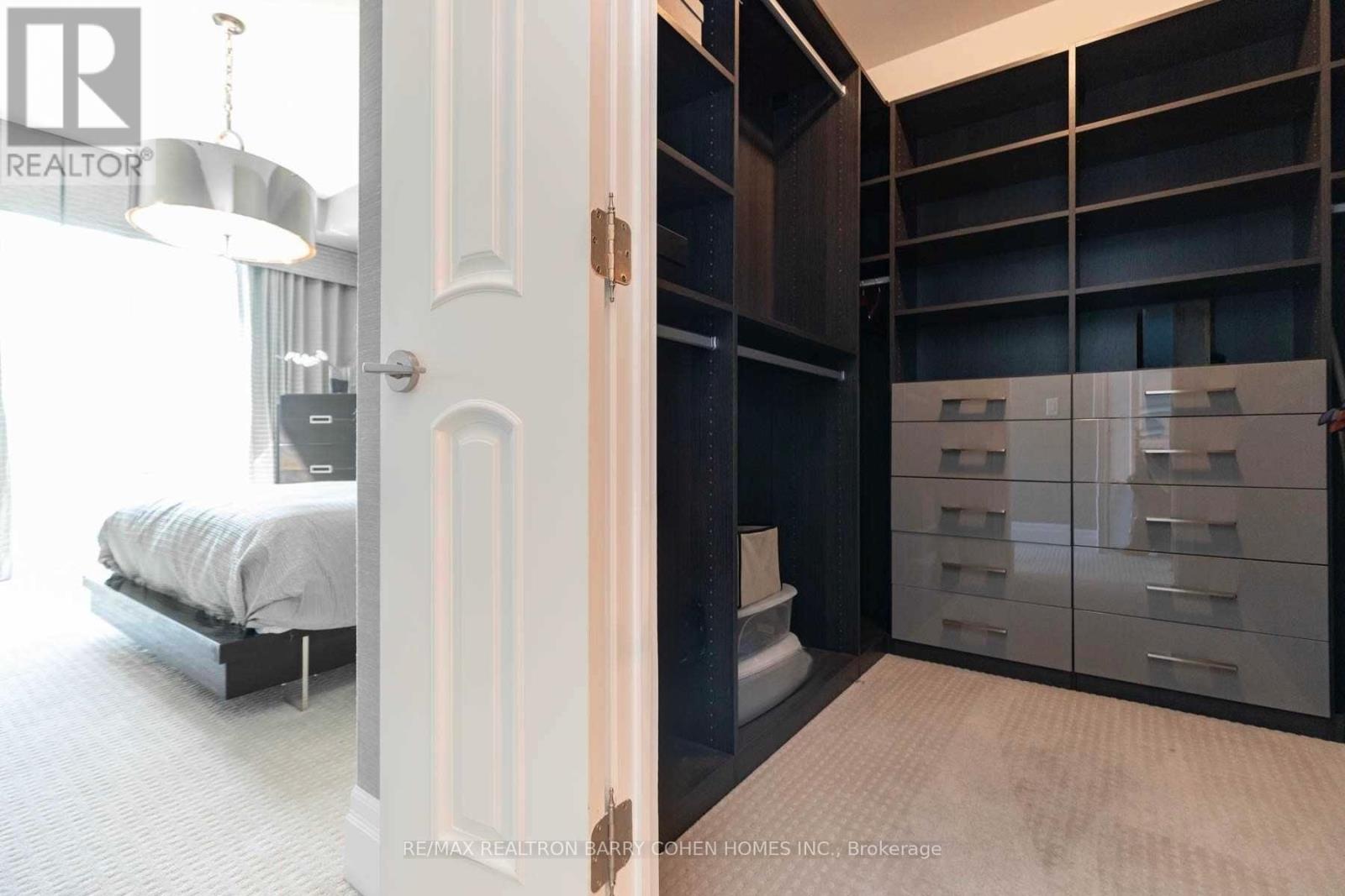 5101 - 16 Harbour Street, Toronto, ON - Indoor