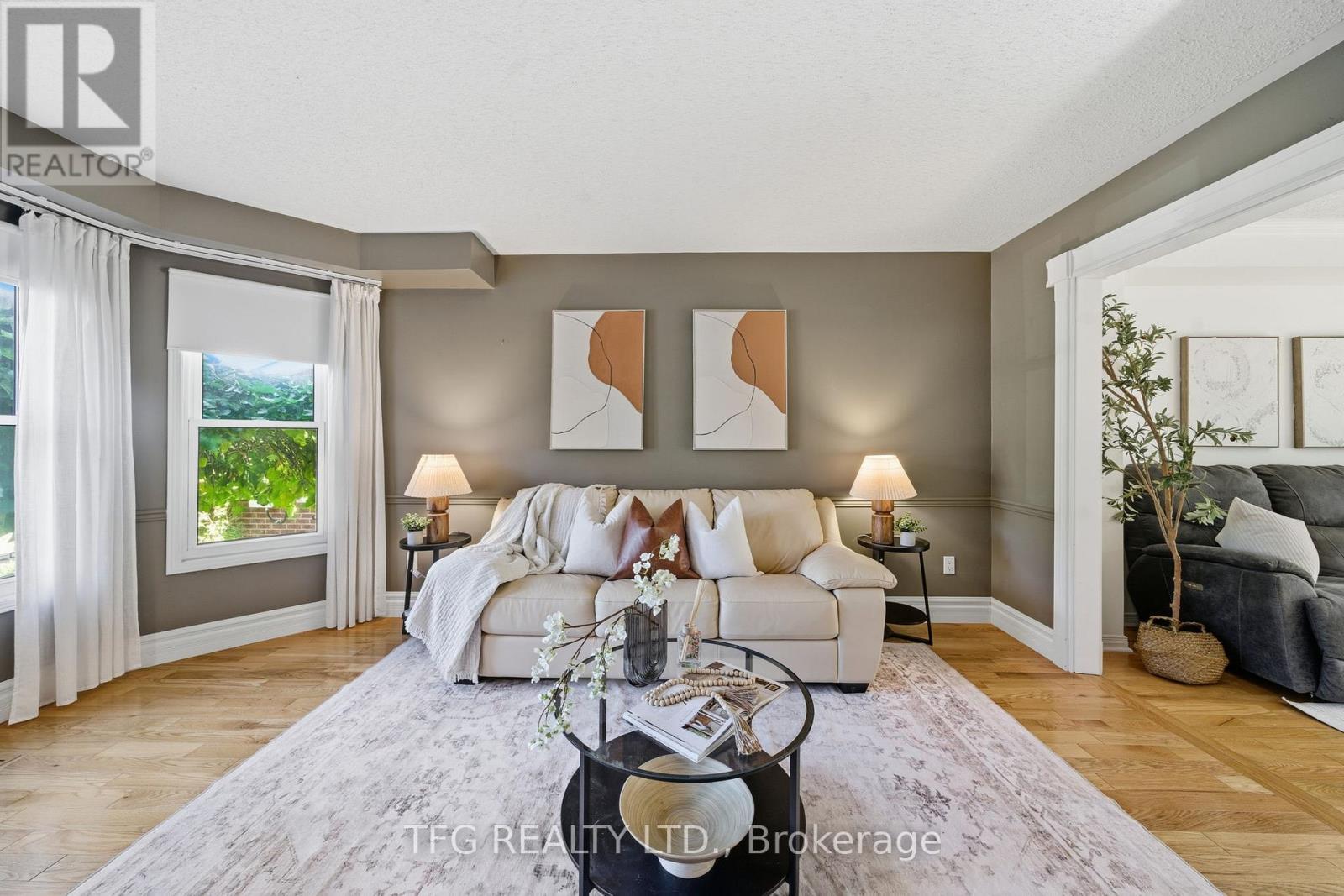705 Carlisle Street, Cobourg, ON - Indoor Photo Showing Living Room