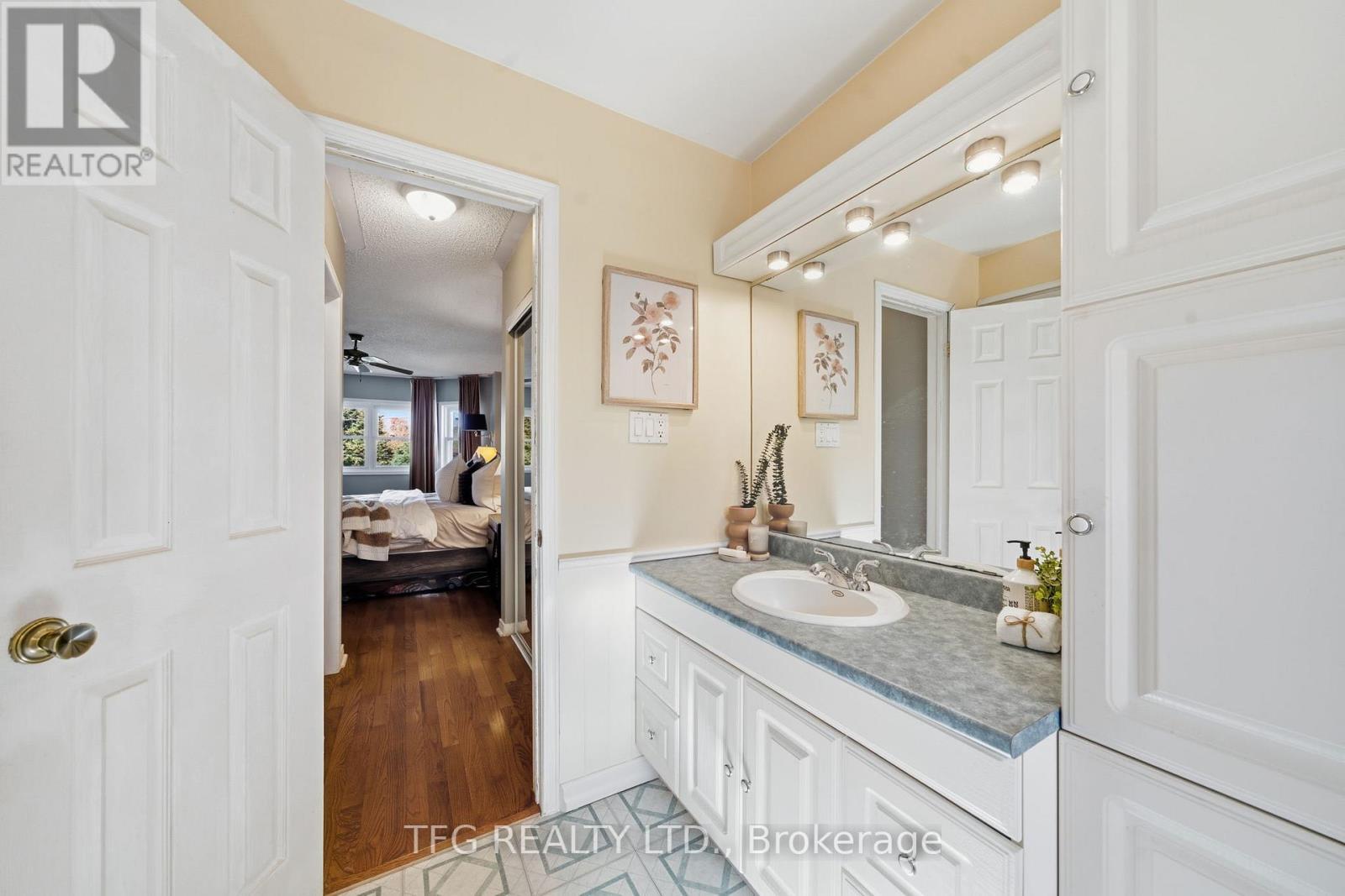 705 Carlisle Street, Cobourg, ON - Indoor Photo Showing Bathroom