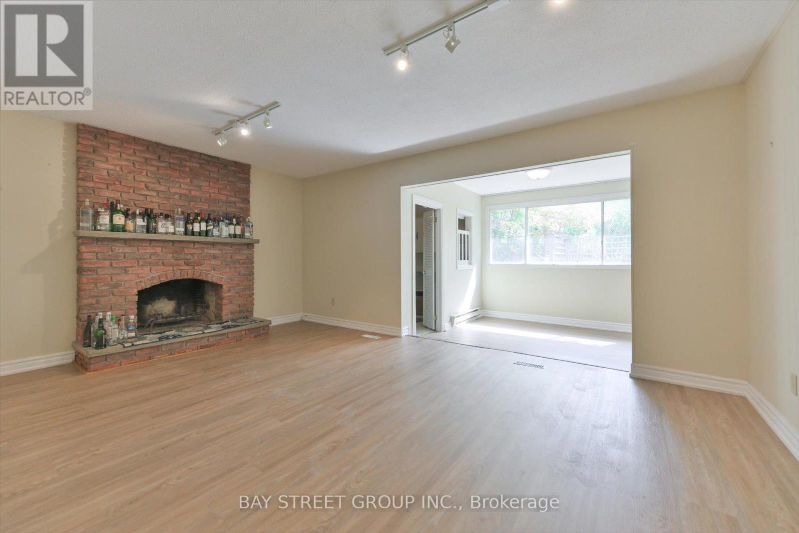 33 Kilchurn Castle Drive, Toronto, ON - Indoor Photo Showing Other Room With Fireplace