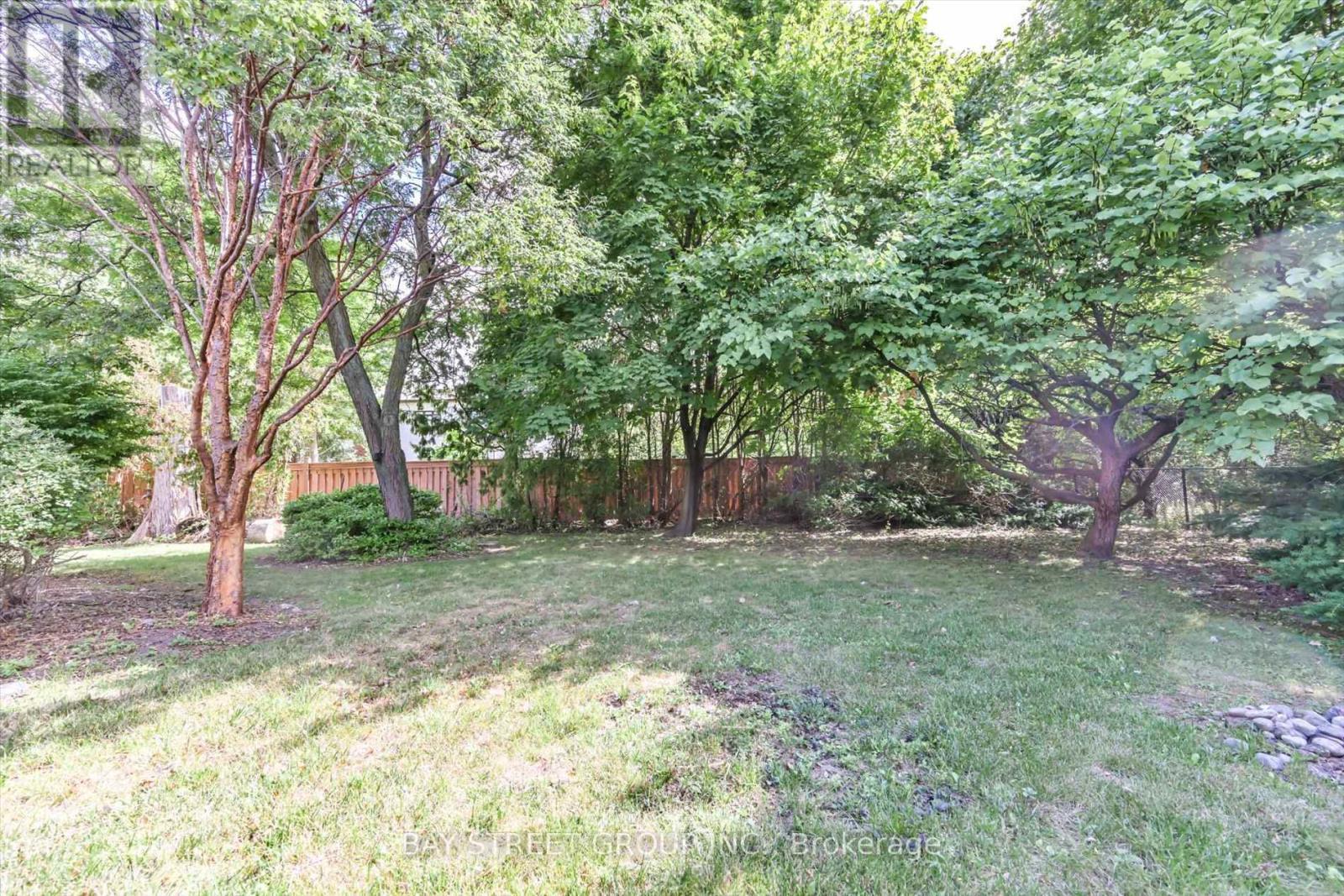 33 Kilchurn Castle Drive, Toronto, ON - Outdoor