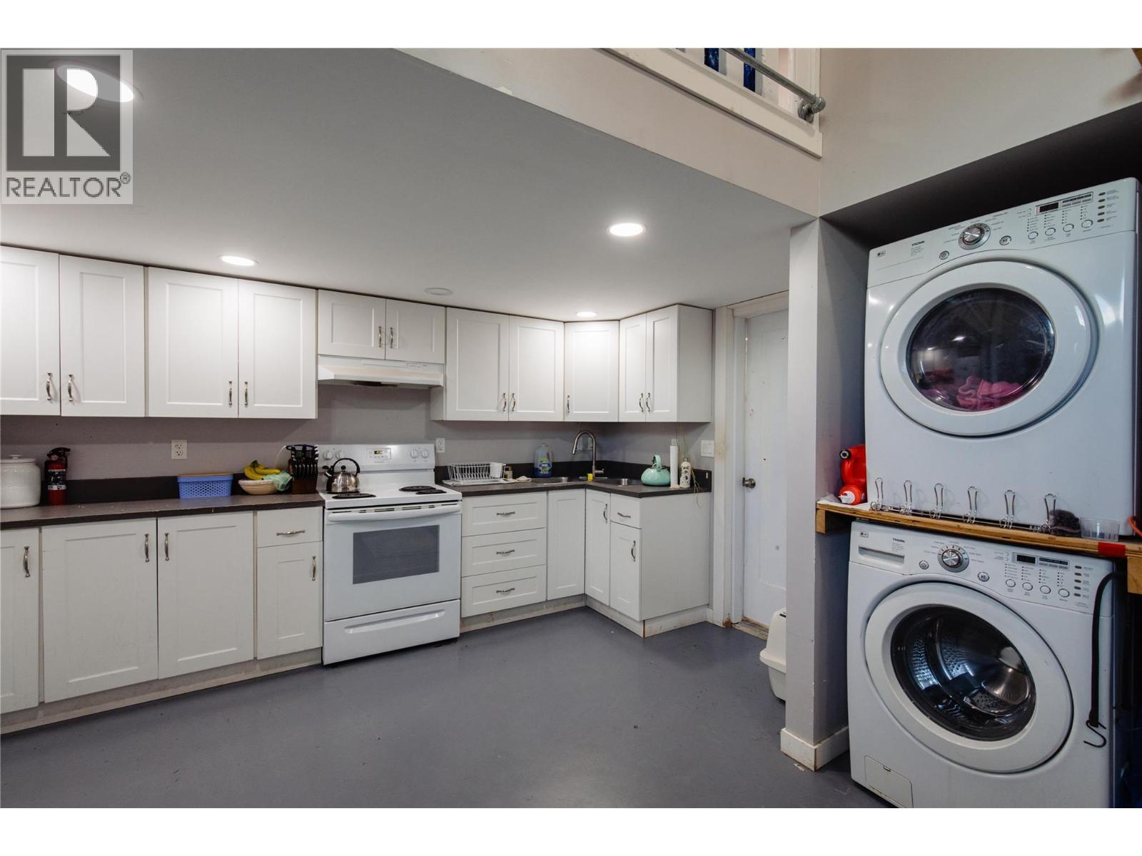 776 Dominion Street, Kamloops, BC - Indoor Photo Showing Laundry Room