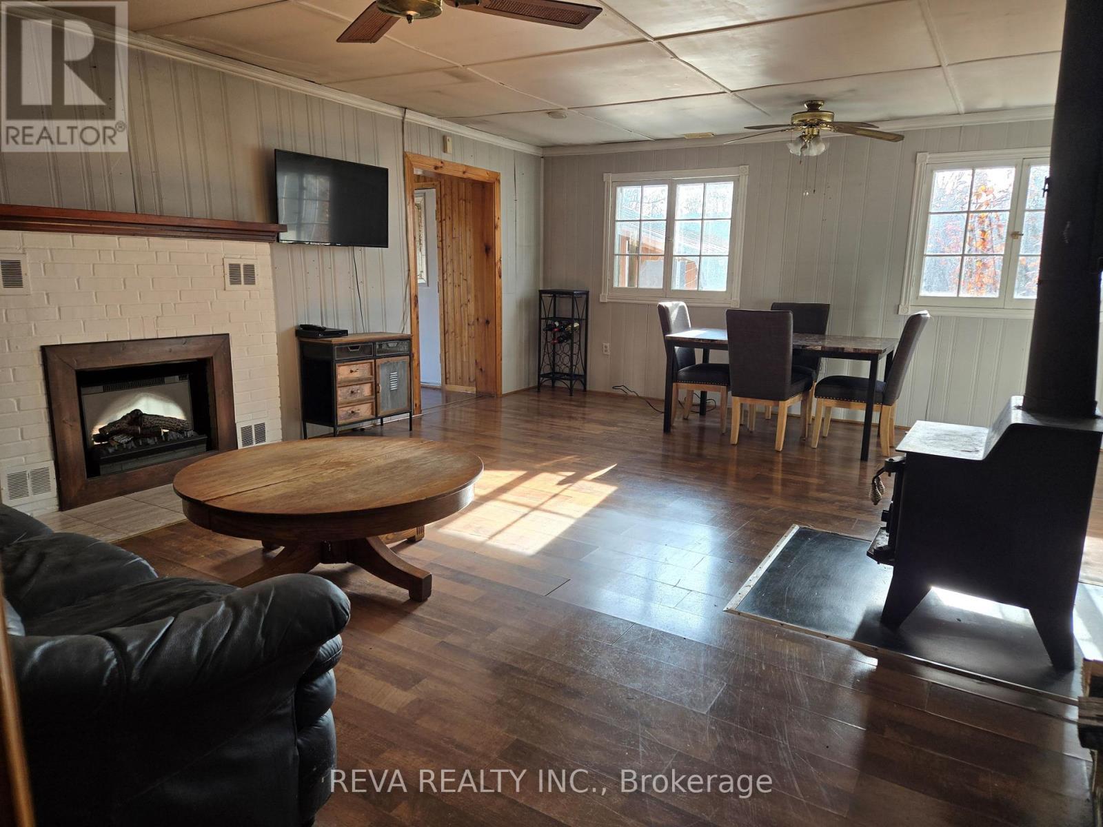 329B Hutson Lake Road, Greater Madawaska, ON