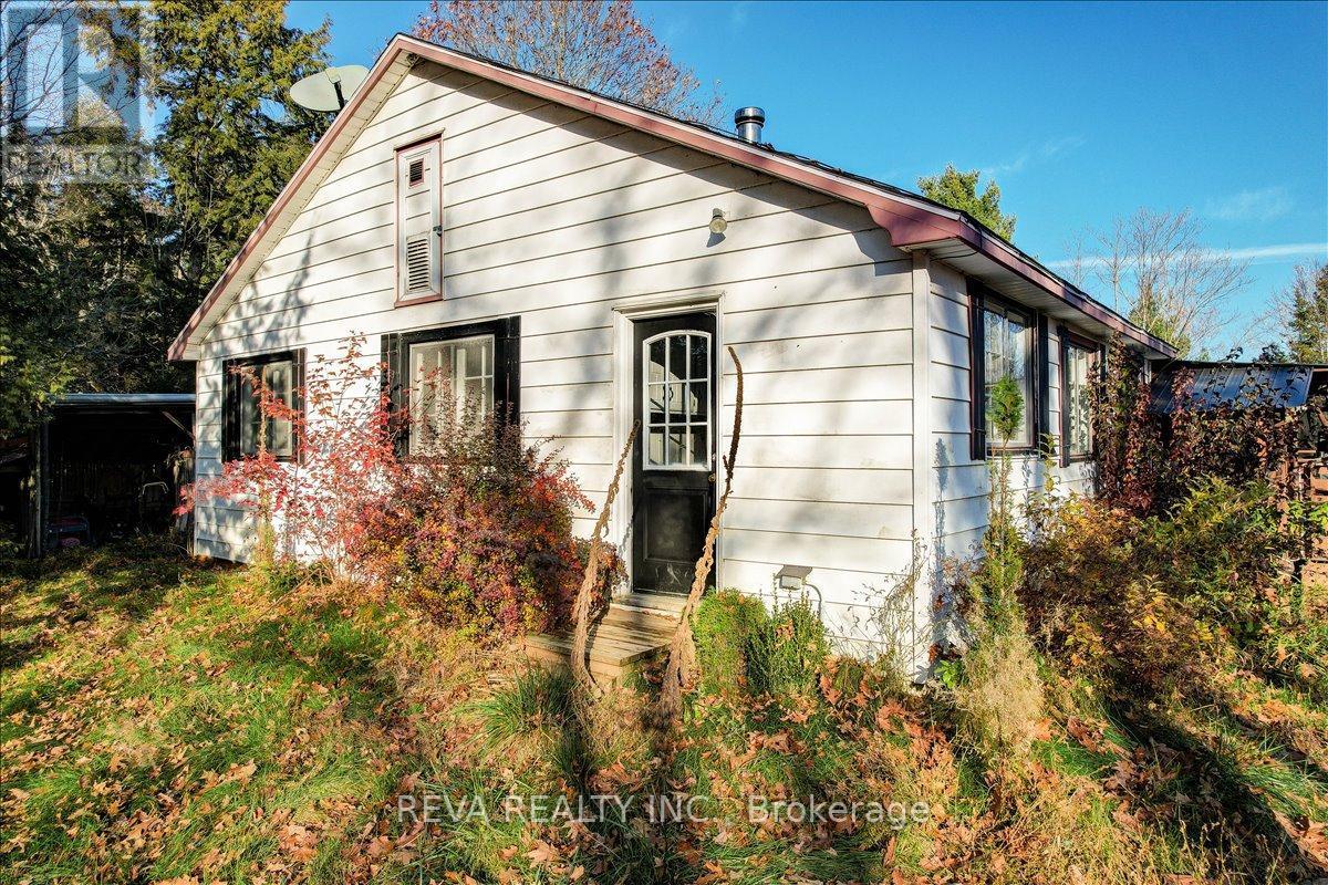 329B Hutson Lake Road, Greater Madawaska, ON