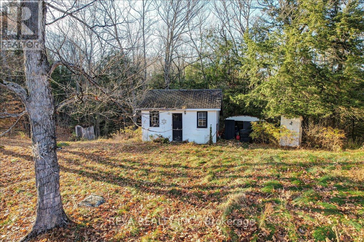 329B Hutson Lake Road, Greater Madawaska, ON