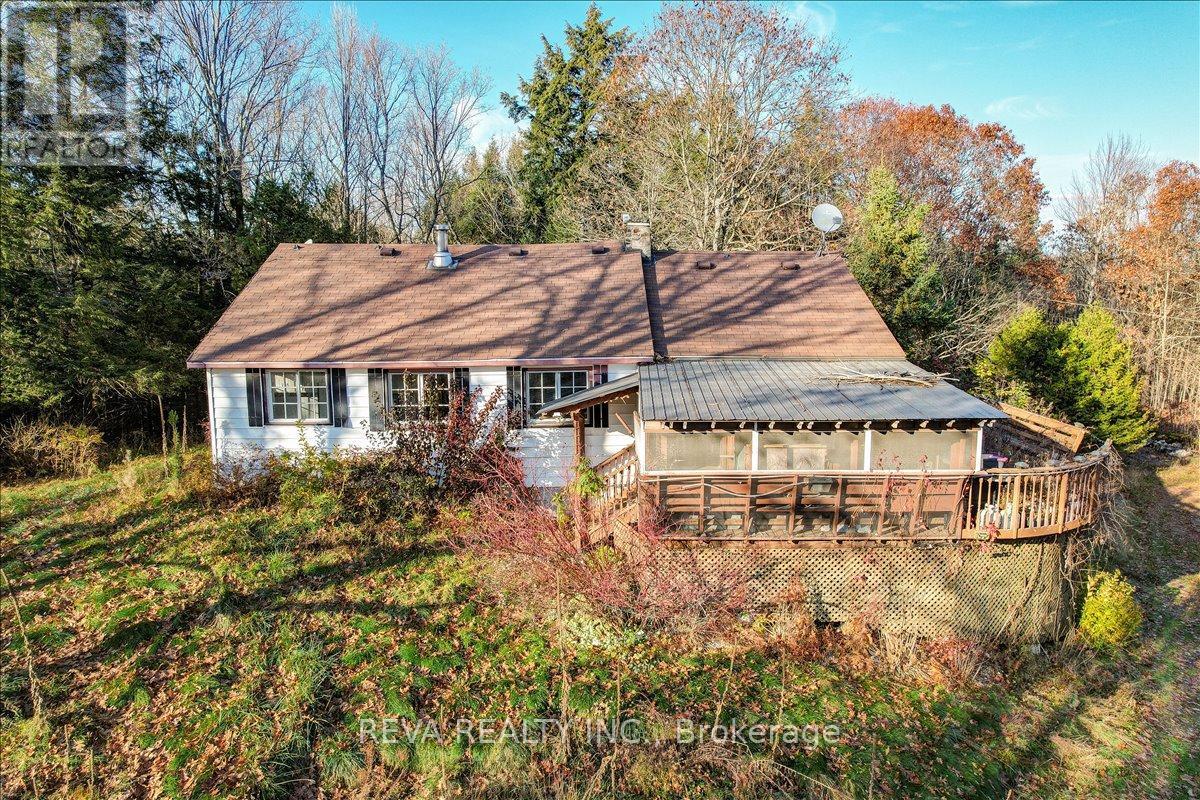 329B Hutson Lake Road, Greater Madawaska, ON
