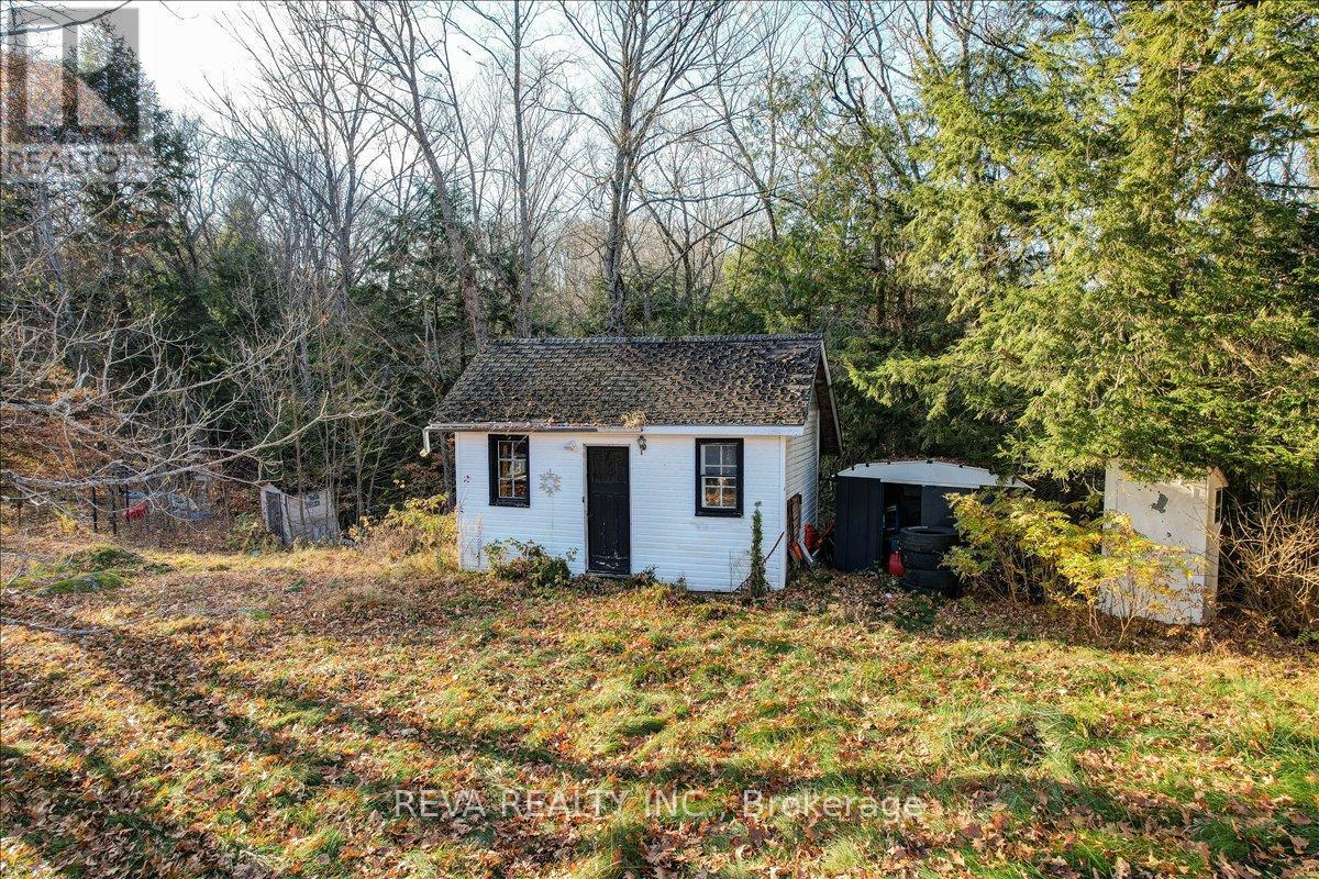 329B Hutson Lake Road, Greater Madawaska, ON