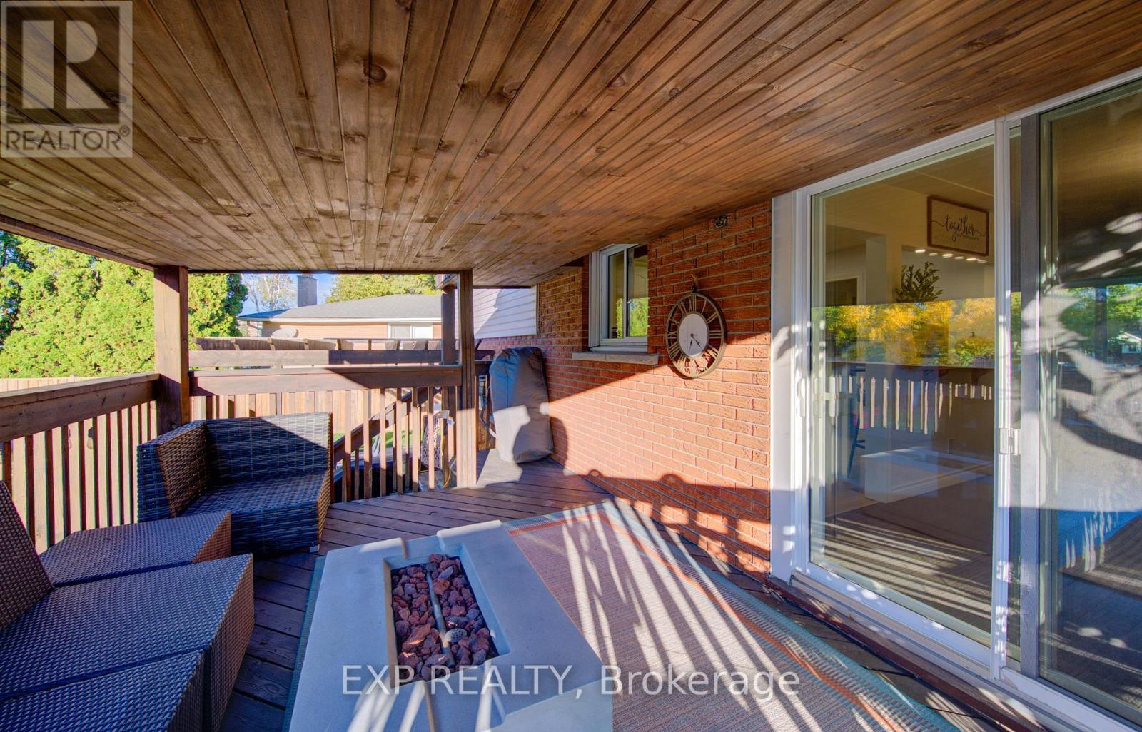 36 Blackfriars Place, Kitchener, ON - Outdoor With Deck Patio Veranda With Exterior