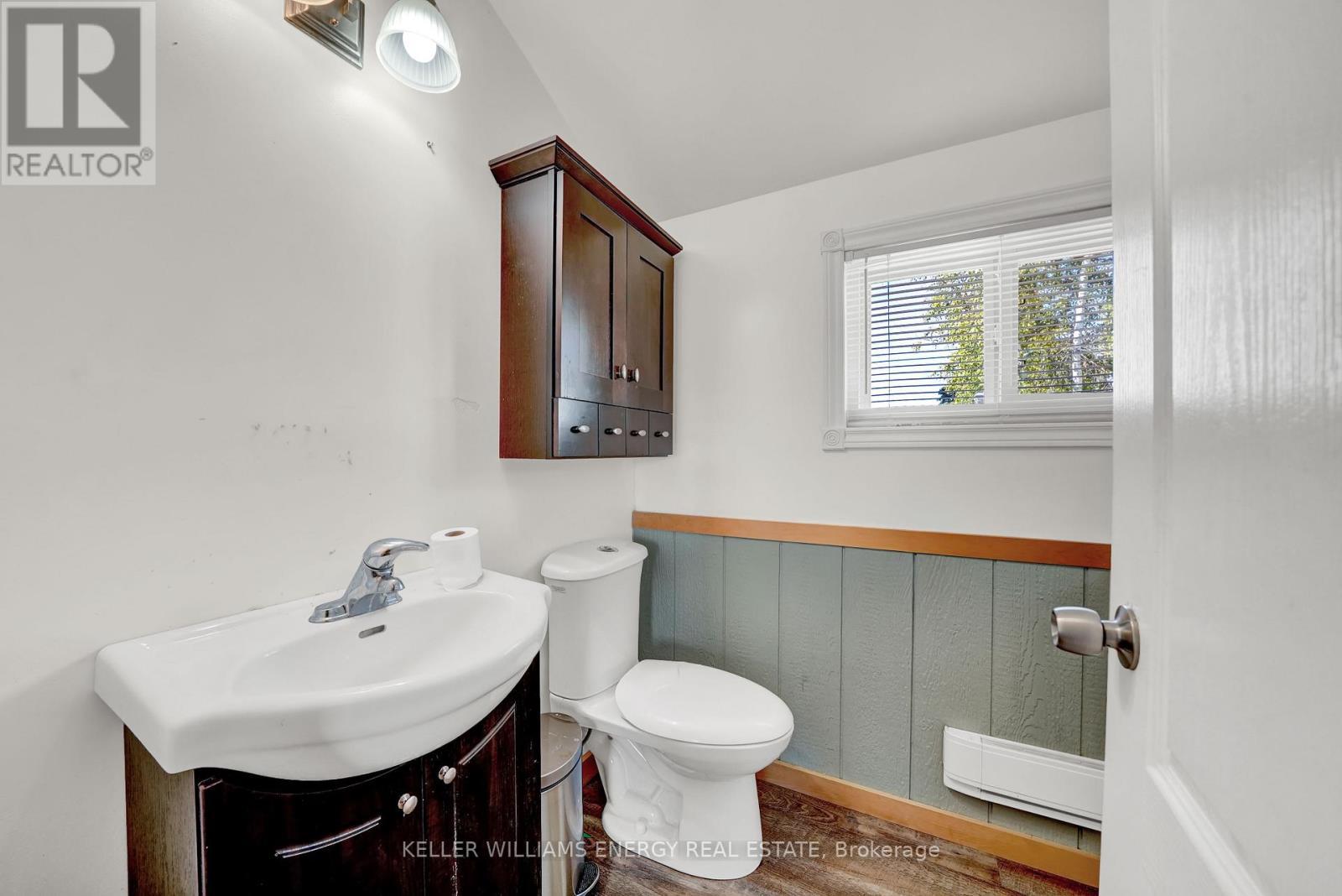 141 Stoco Road, Tweed (Hungerford (Twp)), ON - Indoor Photo Showing Bathroom