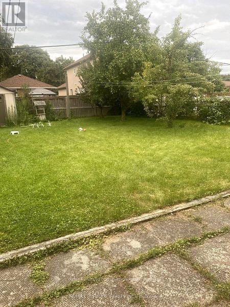 35 Pachino Boulevard, Toronto, ON - Outdoor