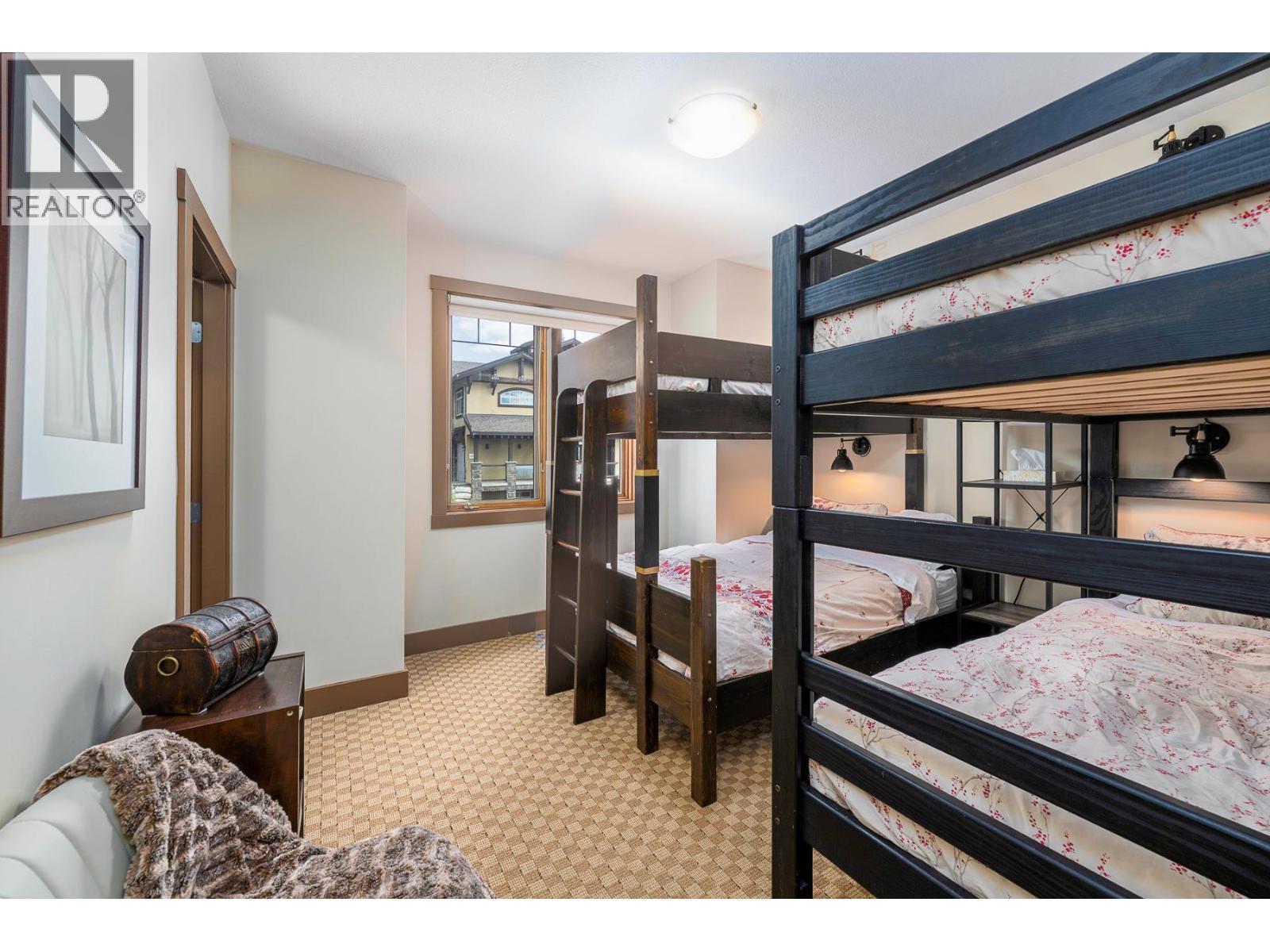 5085 Snowbird Way Unit# 103, Big White, BC - Indoor