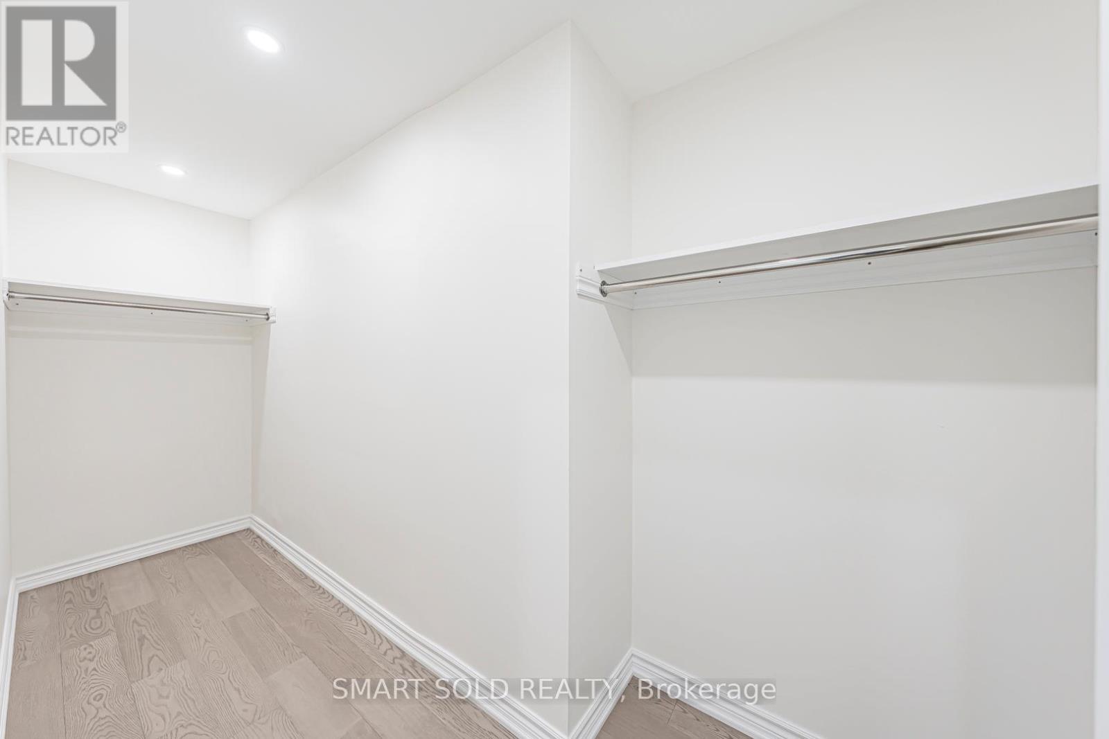 158 Park Avenue, Newmarket, ON - Indoor