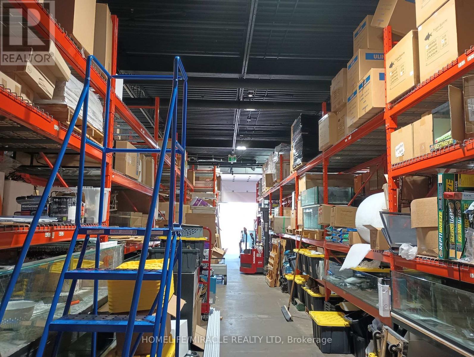 11 - 35 Stoffel Drive, Toronto, ON