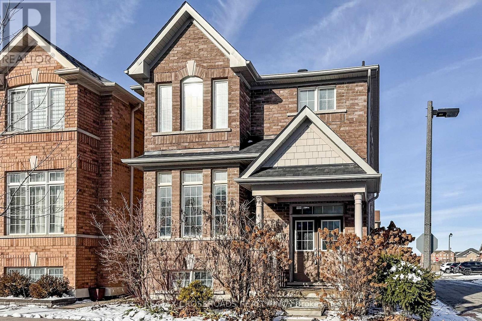76 Rustle Woods Avenue, Markham, ON - Outdoor With Facade