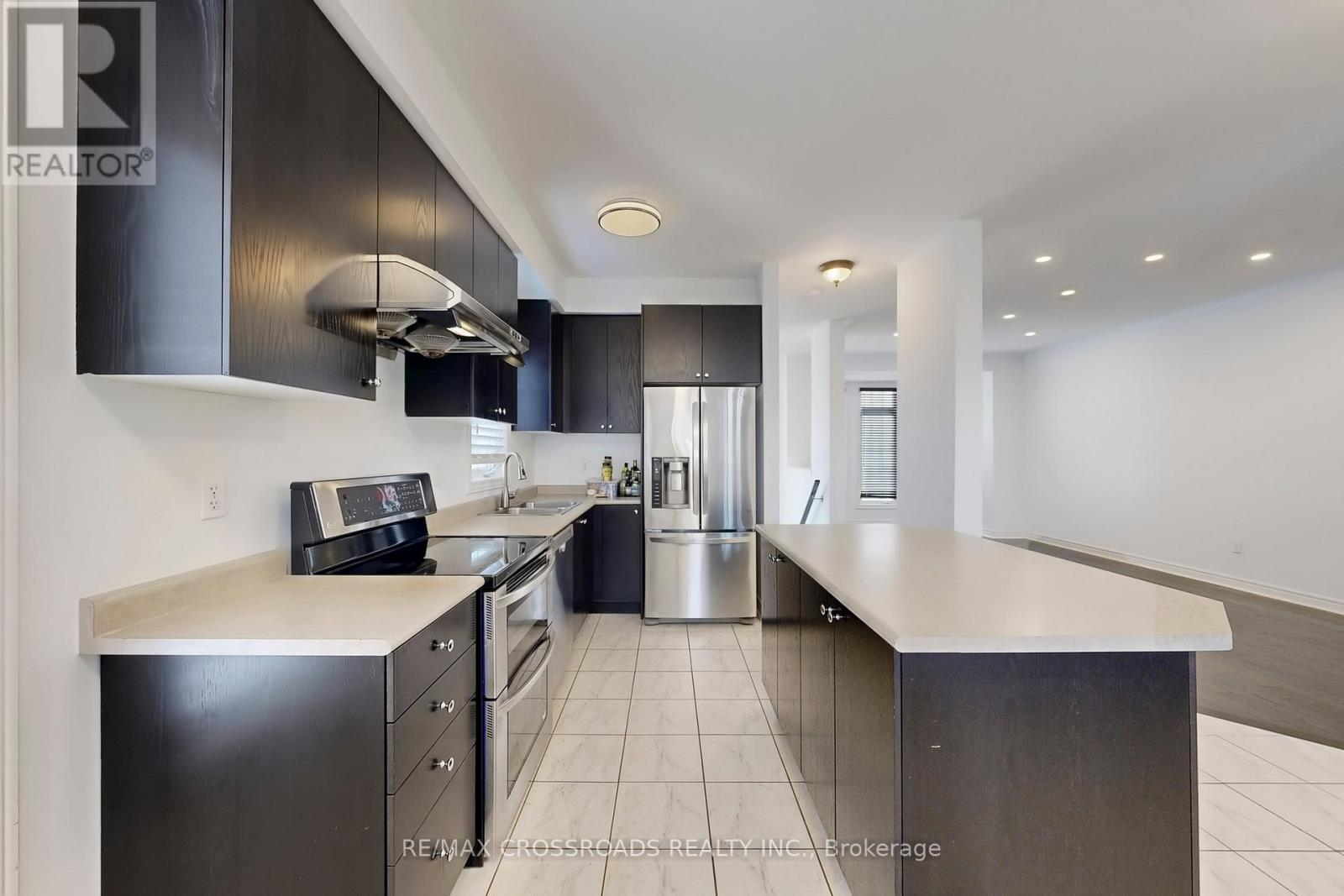 76 Rustle Woods Avenue, Markham, ON - Indoor Photo Showing Kitchen With Stainless Steel Kitchen