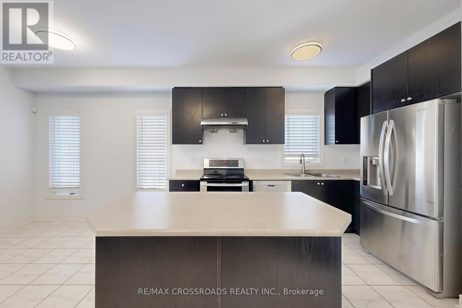 76 Rustle Woods Avenue, Markham, ON - Indoor Photo Showing Kitchen With Stainless Steel Kitchen