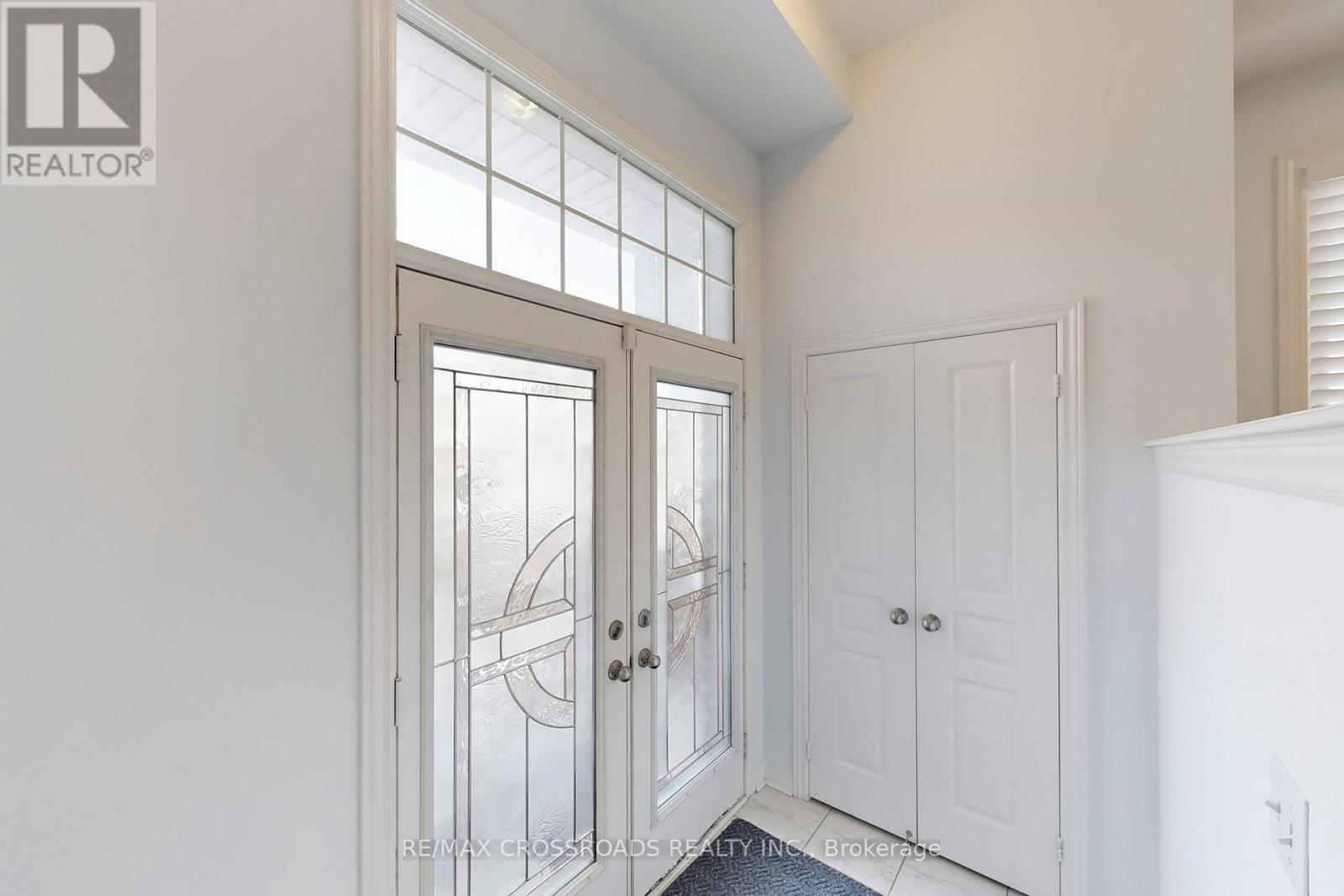 76 Rustle Woods Avenue, Markham, ON - Indoor Photo Showing Other Room