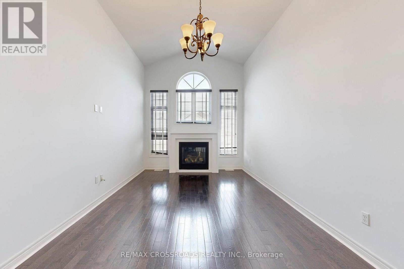 76 Rustle Woods Avenue, Markham, ON - Indoor With Fireplace