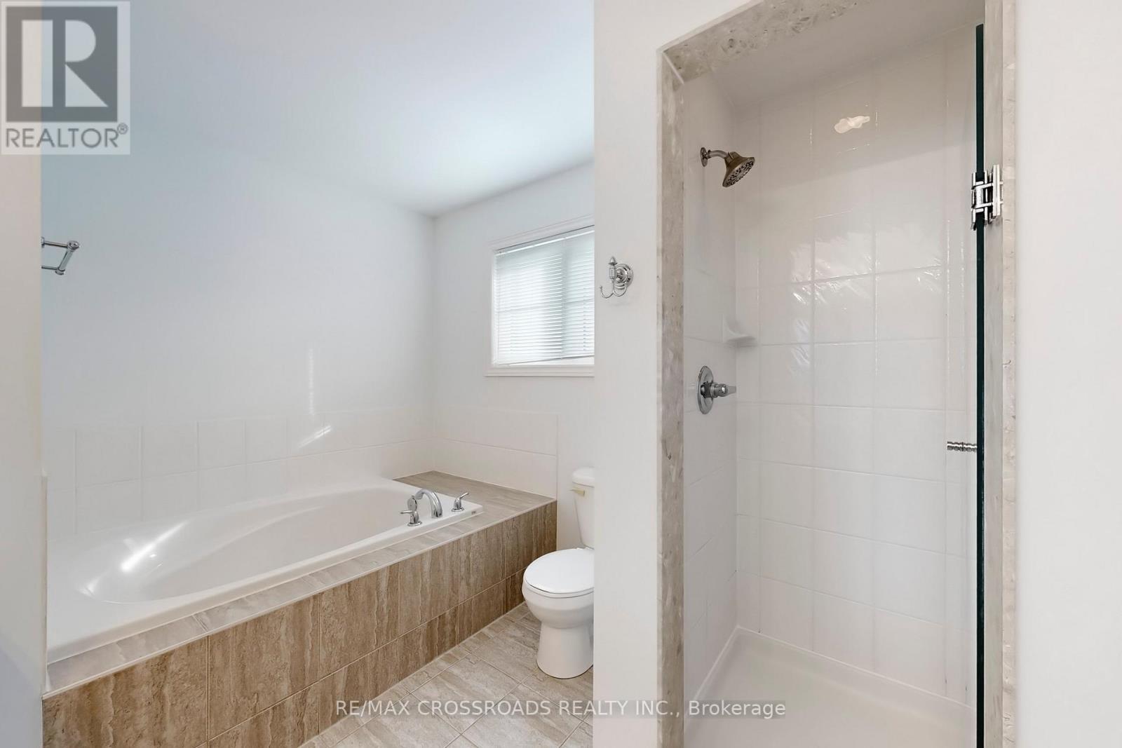 76 Rustle Woods Avenue, Markham, ON - Indoor Photo Showing Bathroom