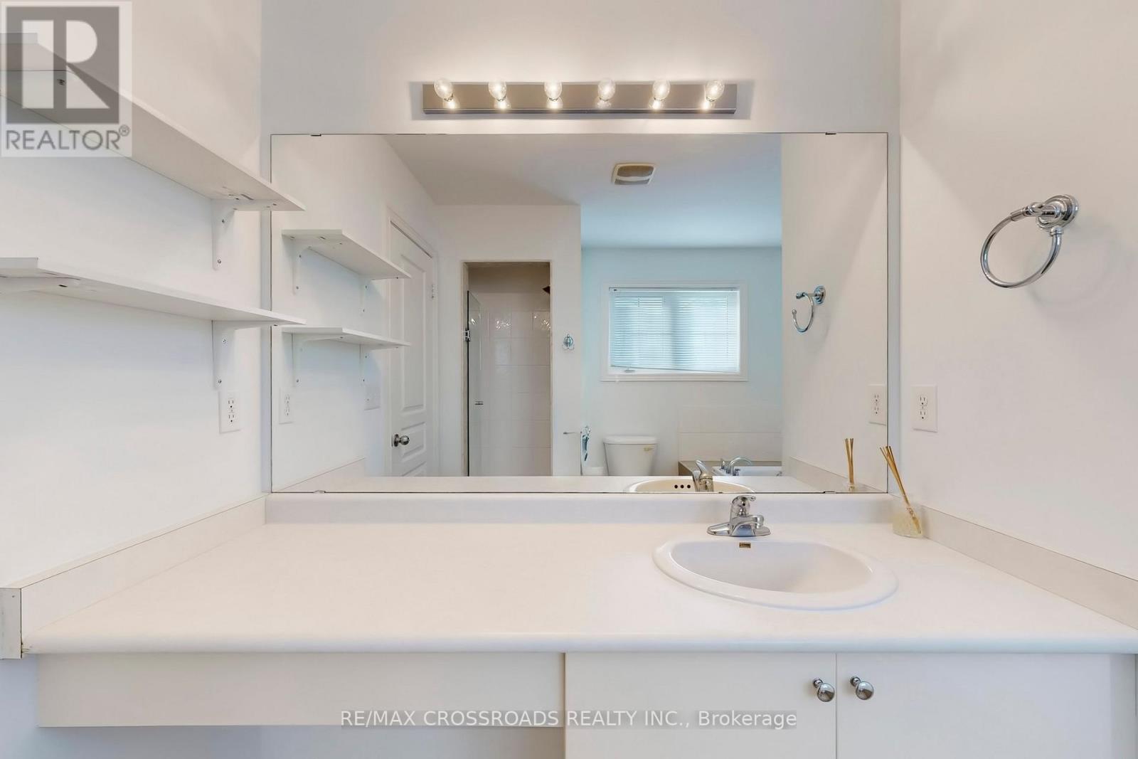 76 Rustle Woods Avenue, Markham, ON - Indoor Photo Showing Bathroom