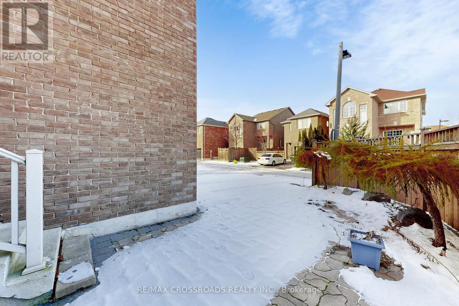 76 Rustle Woods Avenue, Markham, ON - Outdoor