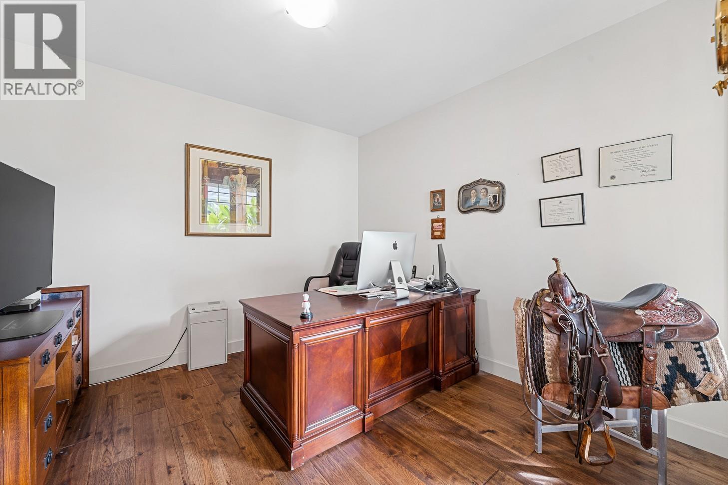 3022 Dunster Road, Kelowna, BC - Indoor Photo Showing Office