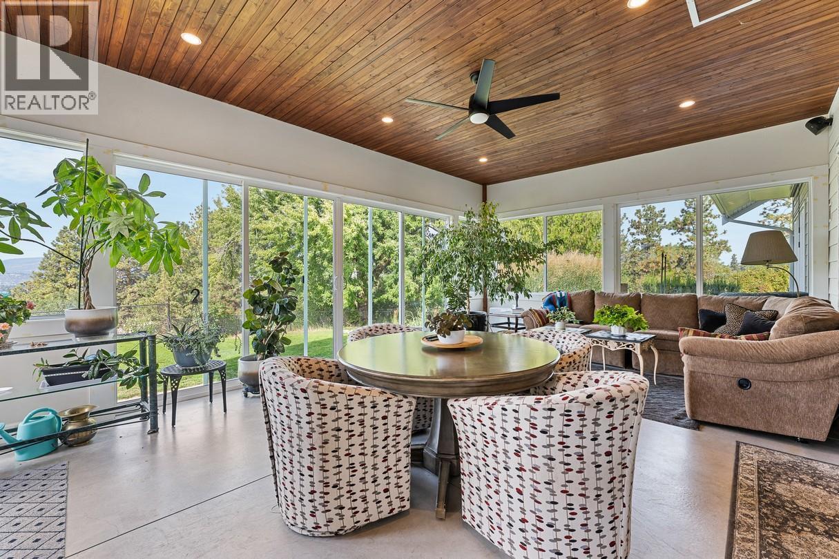 3022 Dunster Road, Kelowna, BC - Outdoor With Deck Patio Veranda With Exterior