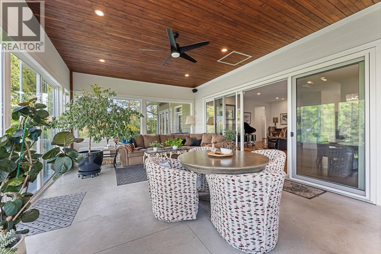 3022 Dunster Road, Kelowna, BC - Outdoor With Deck Patio Veranda With Exterior